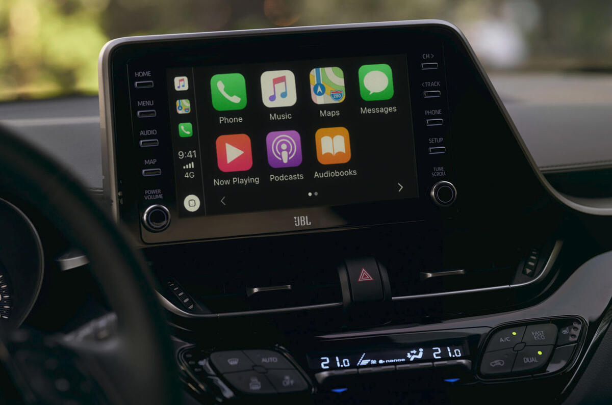 2019 Toyota C-HR Orange Edition - infotainment