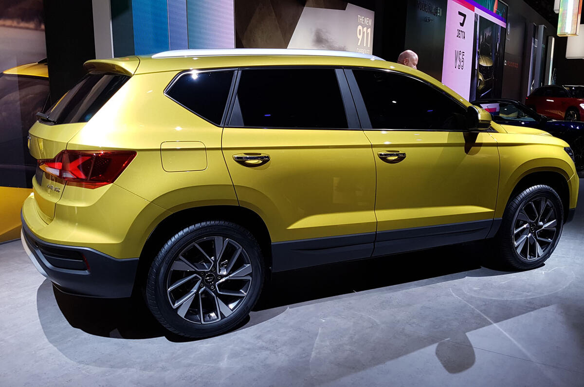 Volkswagen Jetta VS5 SUV - rear 3/4