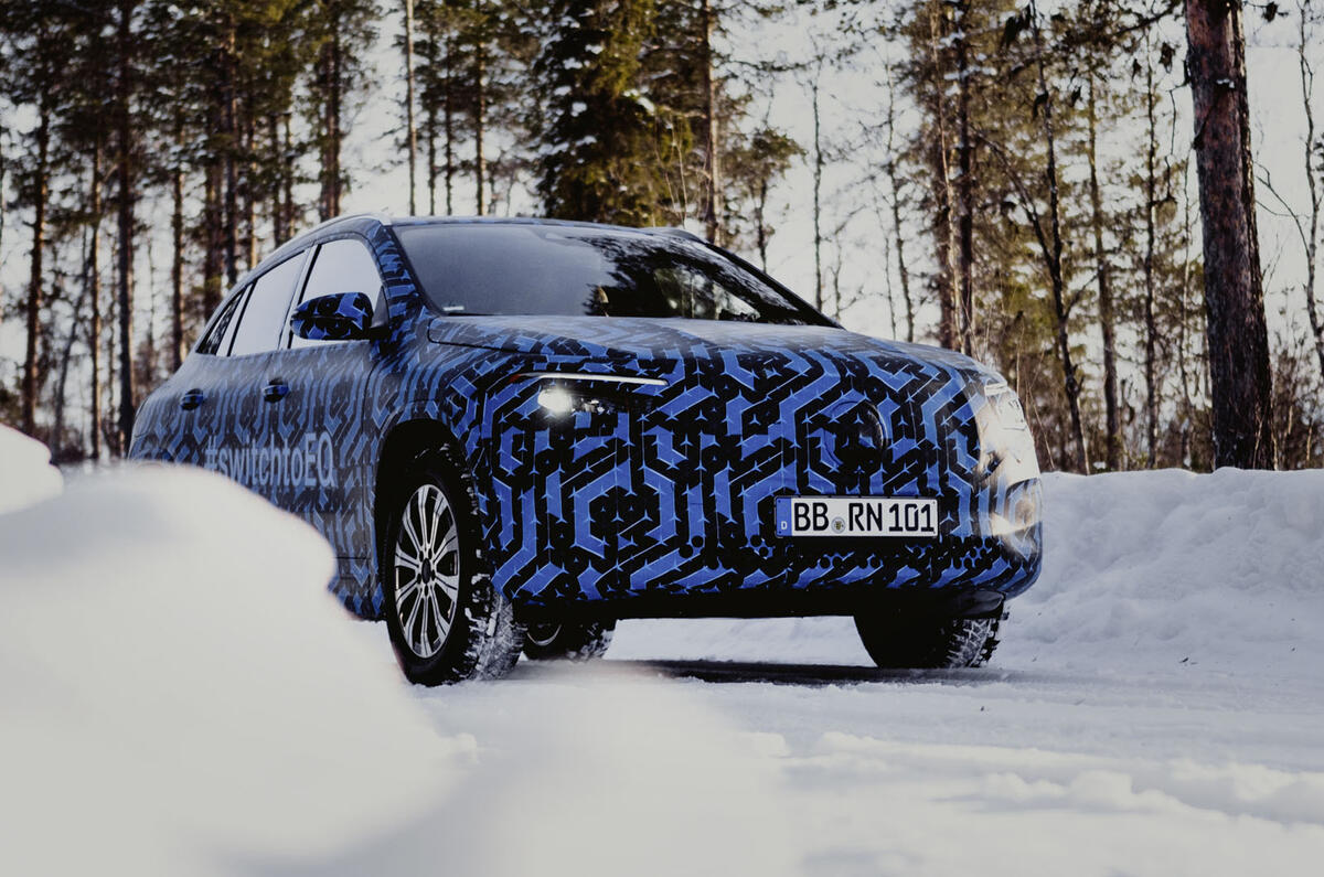 2020 Mercedes-Benz EQA prototype winter testing 2020 Mercedes-Benz EQA prototype winter testing