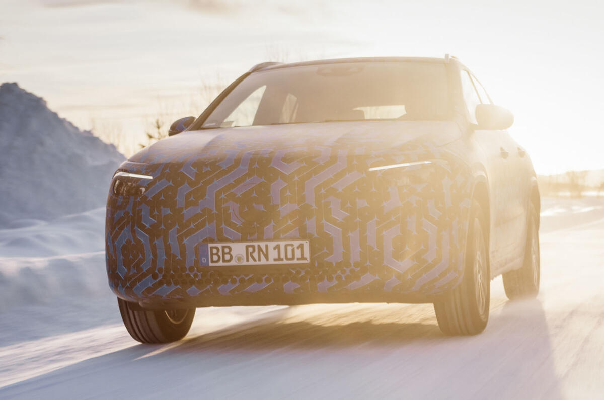 2020 Mercedes-Benz EQA prototype winter testing 2020 Mercedes-Benz EQA prototype winter testing