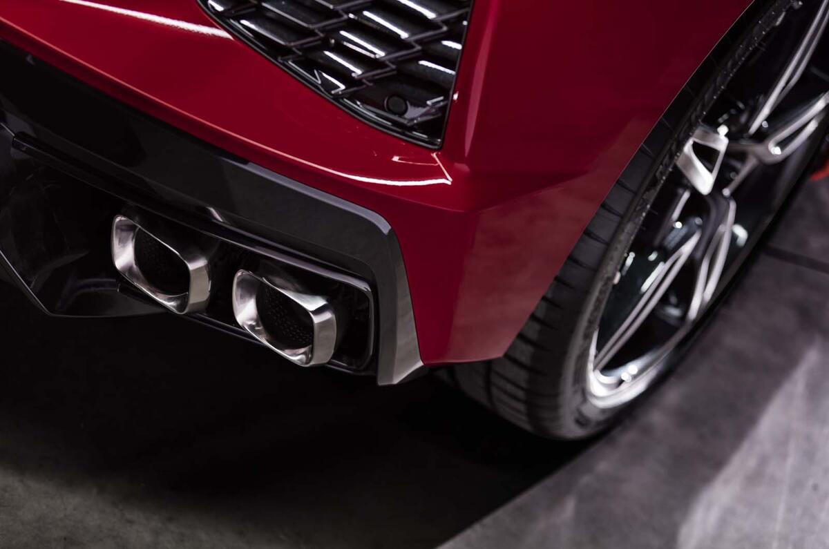 Corvette Stingray C8 official reveal - exhaust