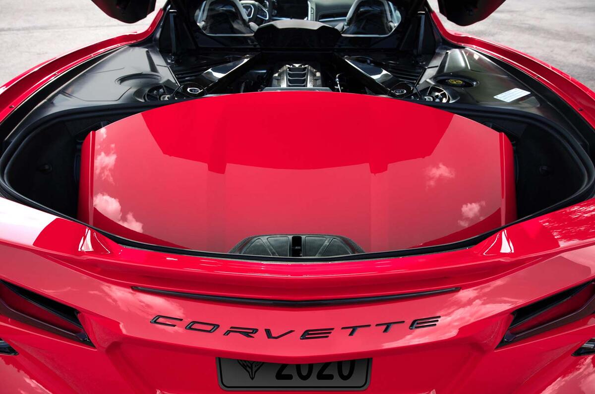 Corvette Stingray C8 official reveal - boot