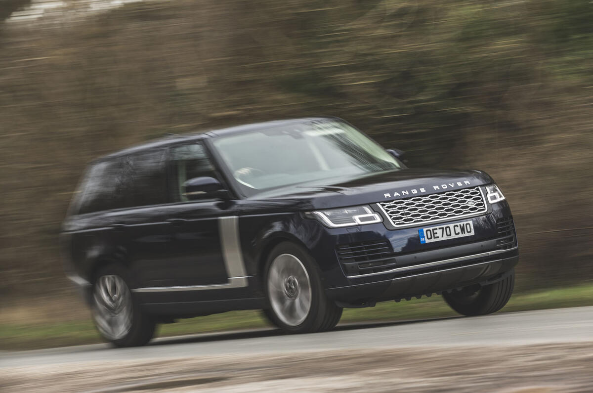 2020 Range Rover cornering front