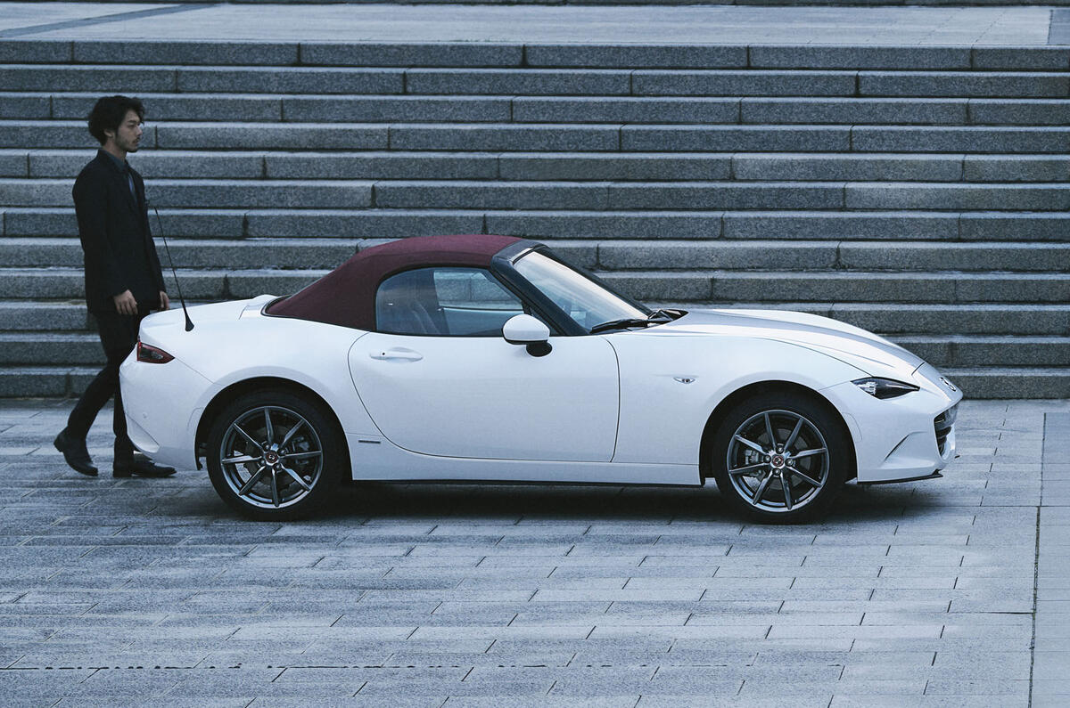 2020 Mazda MX-5 100th Anniversary edition  2020 Mazda MX-5 100th Anniversary edition
