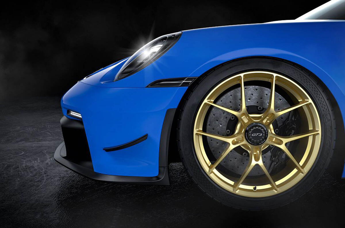 2021 Porsche 992 GT3 MR 010 2021 Porsche 992 GT3 MR 010