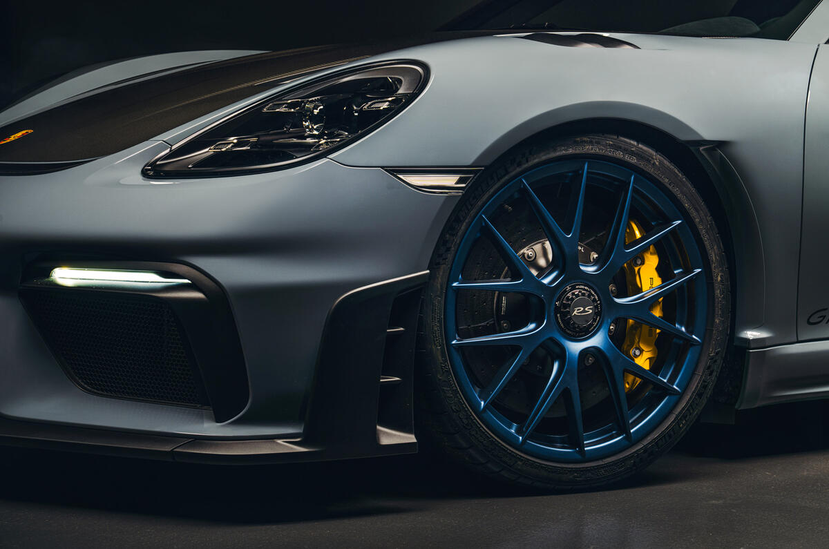 2021 porsche cayman gt4 rs 83