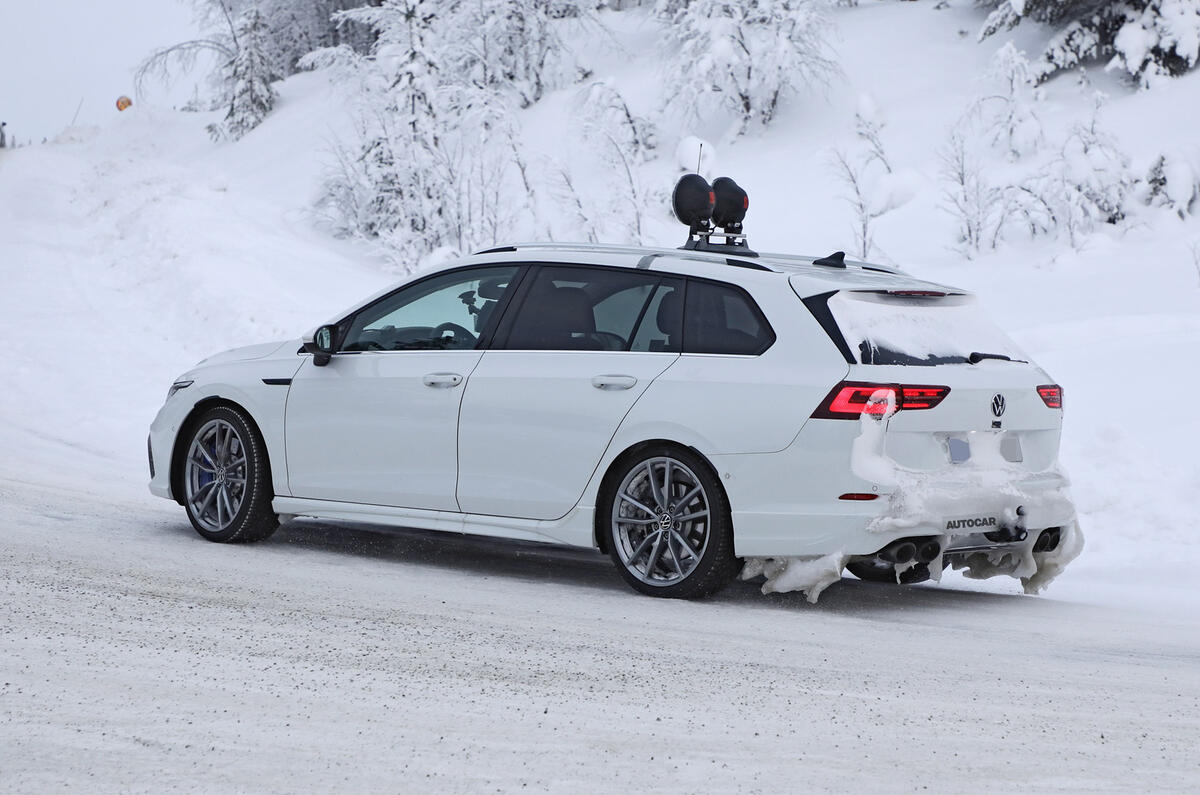 2021 Volkswagen Golf R Estate Mule55 2021 Volkswagen Golf R Estate Mule55