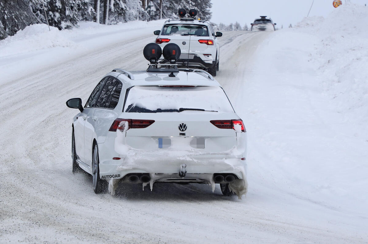 2021 Volkswagen Golf R Estate Mule63 2021 Volkswagen Golf R Estate Mule63