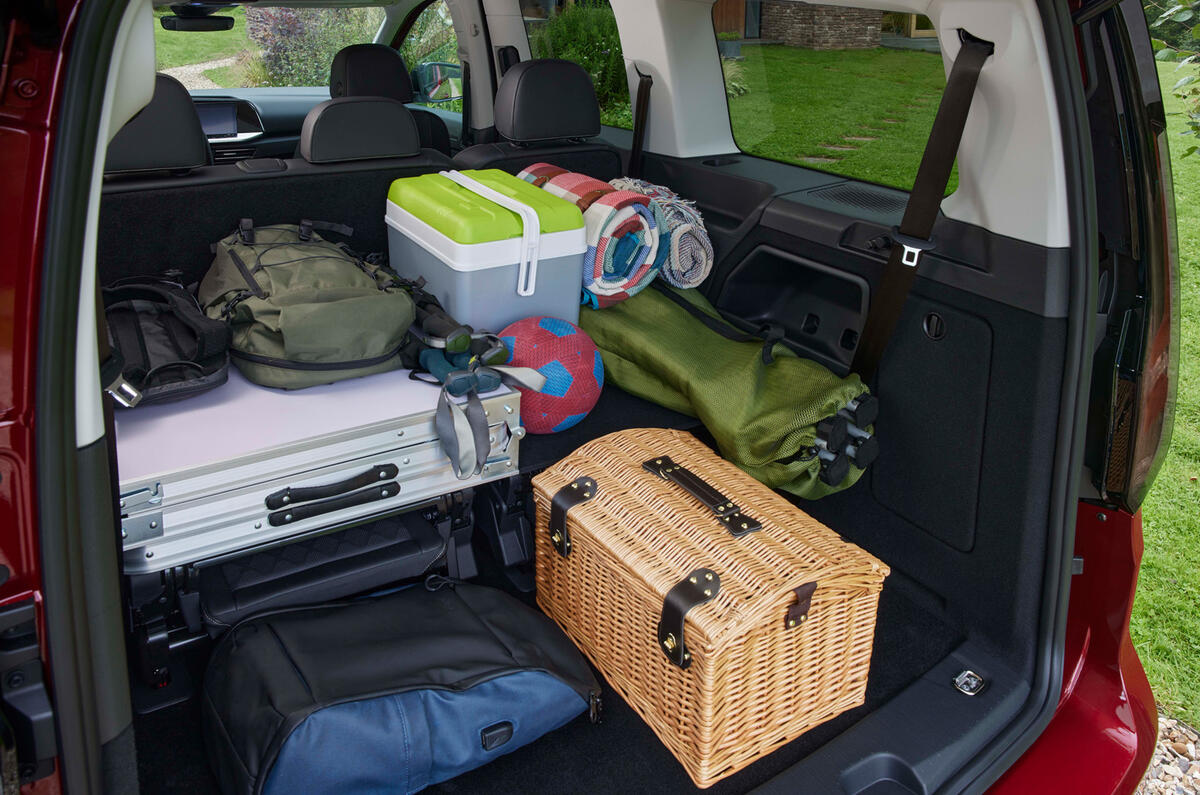 2021 FORD TOURNEOCONNECT TITANIUM 12 2021 FORD TOURNEOCONNECT TITANIUM 12