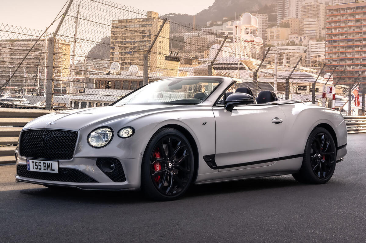 2022 Bentley Continental GTC S static front three quarters roof down 2022 Bentley Continental GTC S static front three quarters roof down