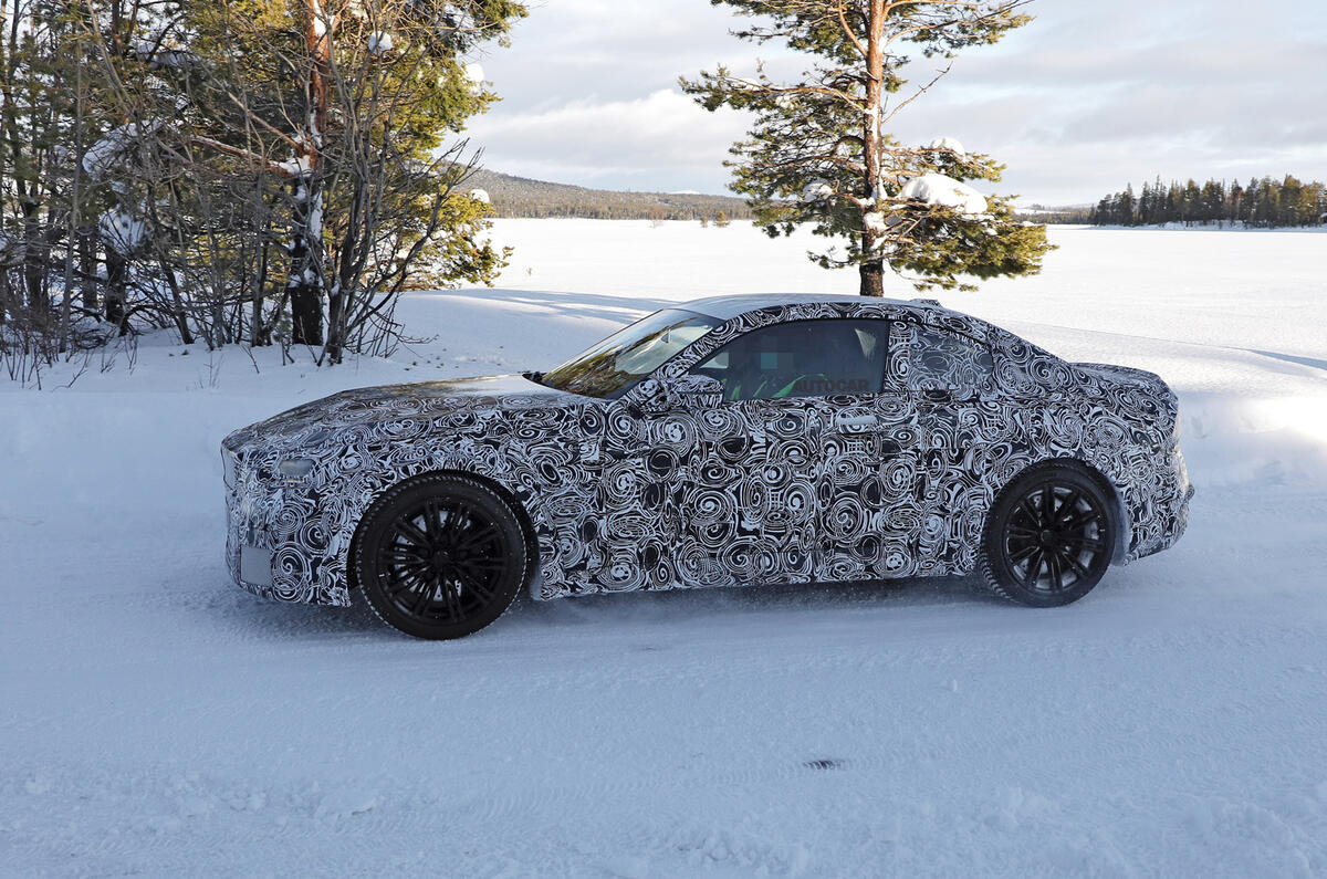 2022 BMW M2 prototype65 2022 BMW M2 prototype65