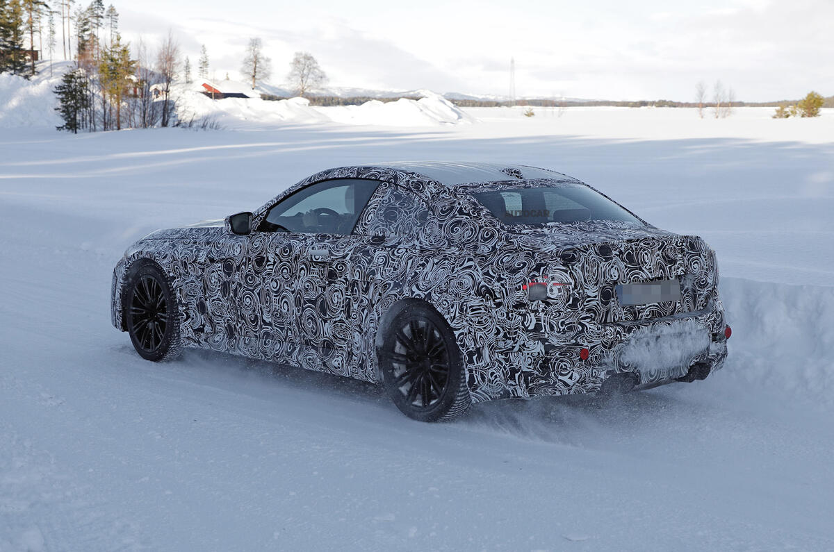 2022 BMW M2 prototype72 2022 BMW M2 prototype72