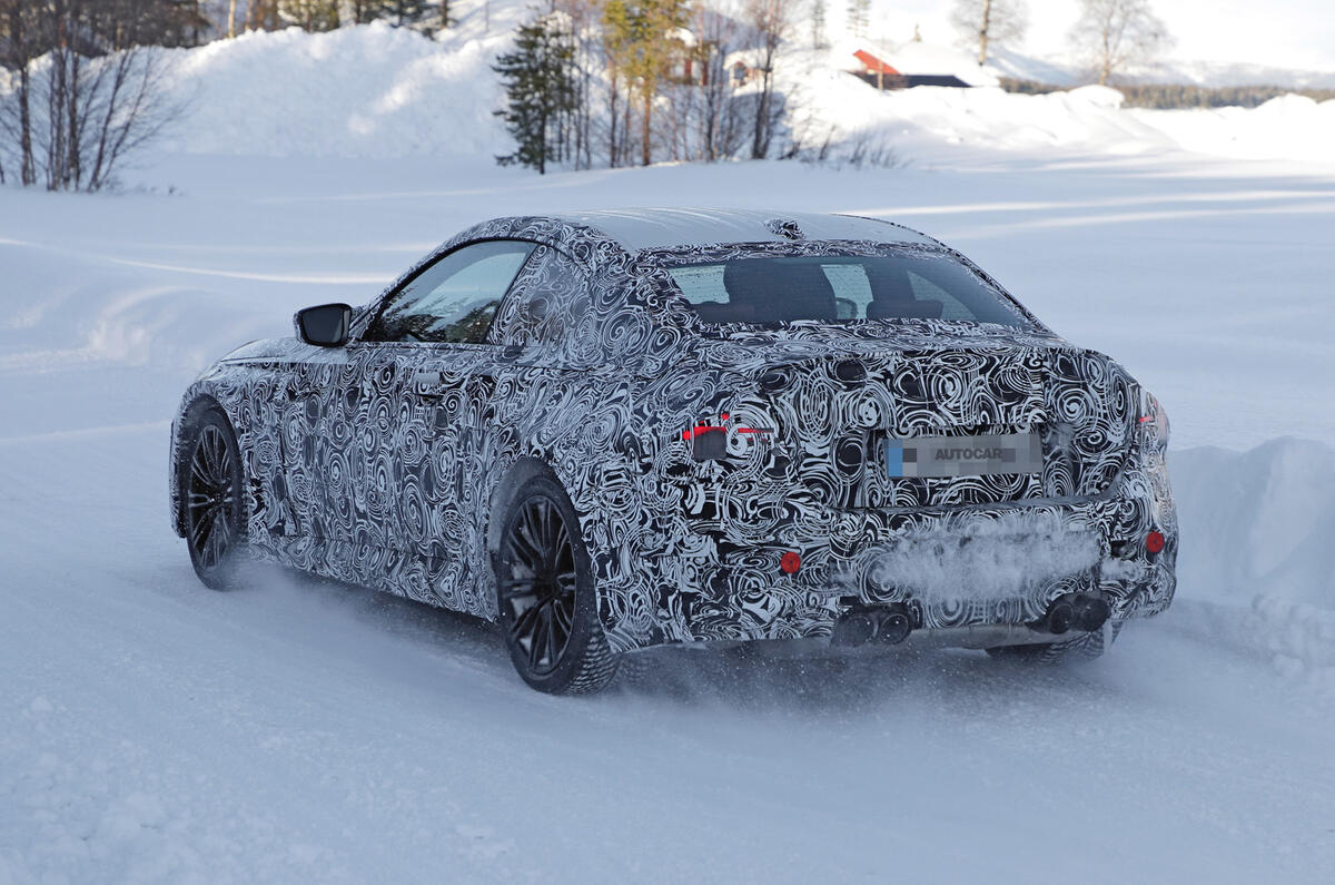 2022 BMW M2 prototype75 2022 BMW M2 prototype75