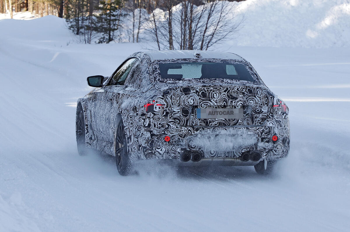 2022 BMW M2 prototype81 2022 BMW M2 prototype81
