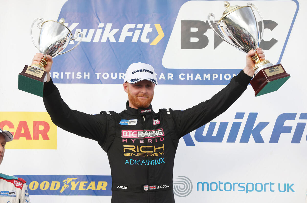 2022 BTCC Thruxton Cook podium 2022 BTCC Thruxton Cook podium