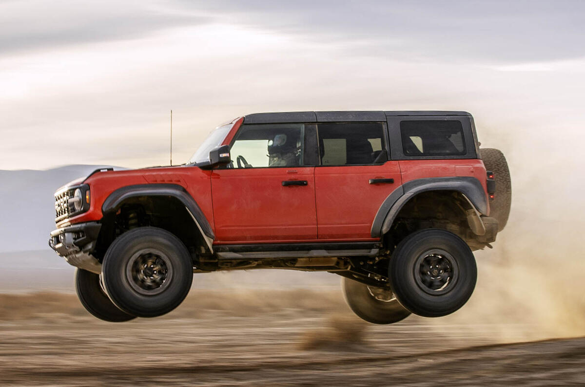 2022 Ford Bronco Raptor 16