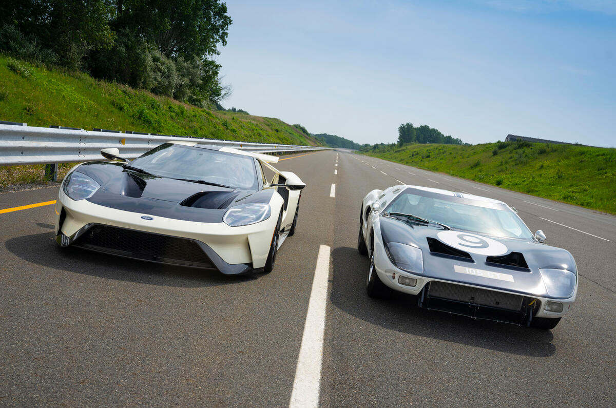 2022FordGT’64HeritageEditionand1964FordGTprototype 05 2022FordGT’64HeritageEditionand1964FordGTprototype 05