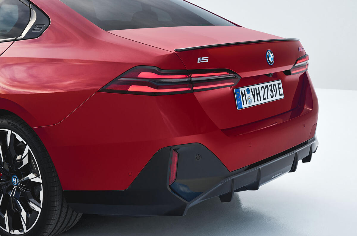 2023 BMW i5 rear bumper