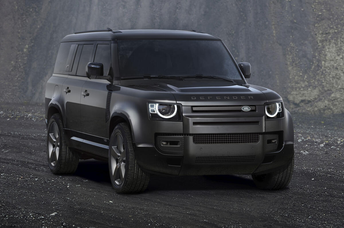 2023 Land Rover Defender  130 V8 front three quarters 2023 Land Rover Defender  130 V8 front three quarters