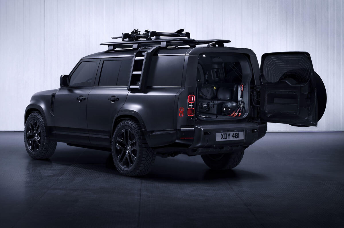 2023 Land Rover Defender  OUTBOUND rear 2023 Land Rover Defender  OUTBOUND rear