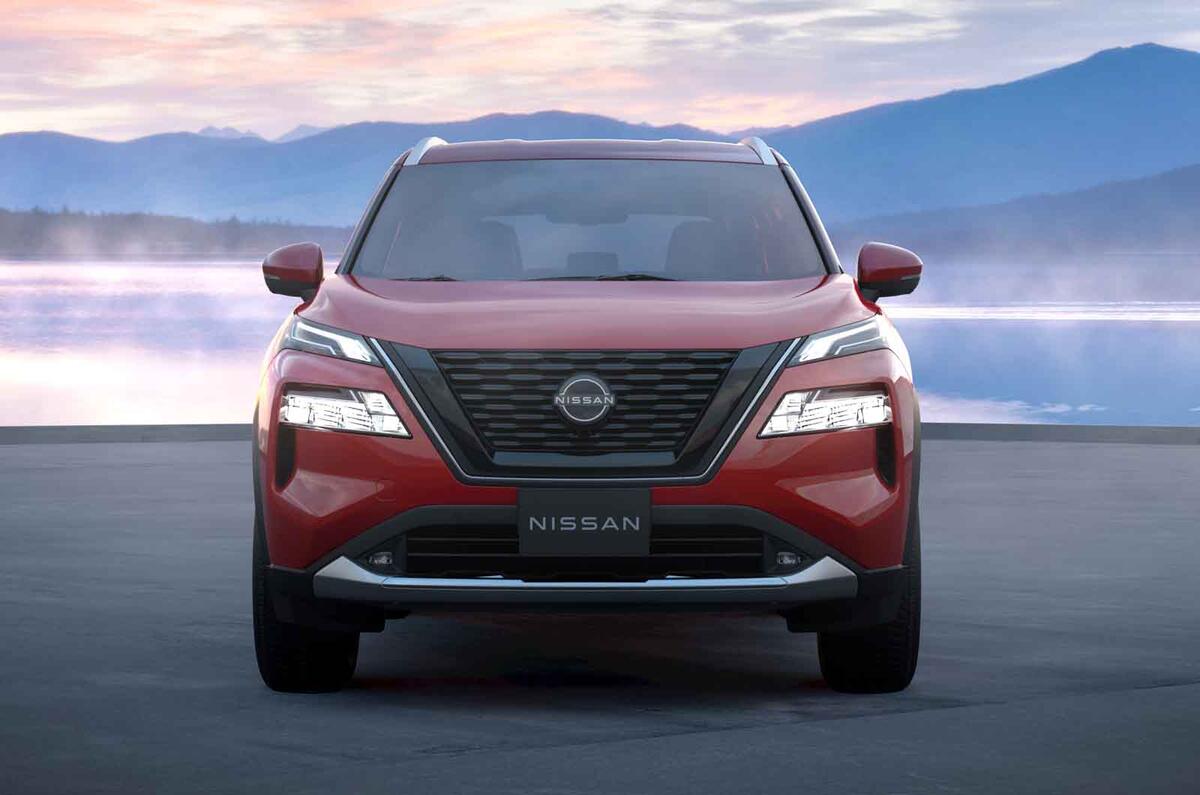 2023 Nissan X Trail reveal red outside front 2023 Nissan X Trail reveal red outside front
