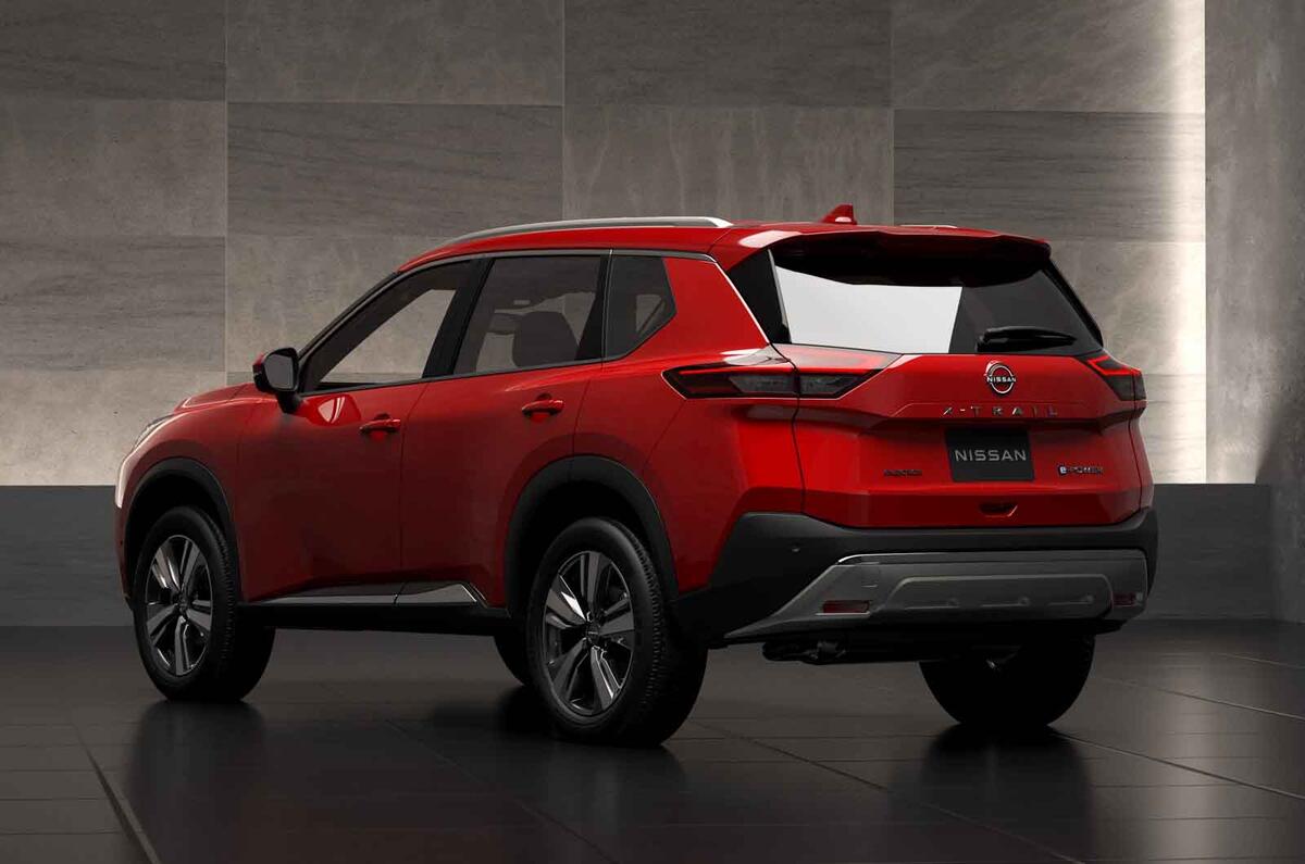 2023 Nissan X trail reveal red studio rear three quarters 2023 Nissan X trail reveal red studio rear three quarters