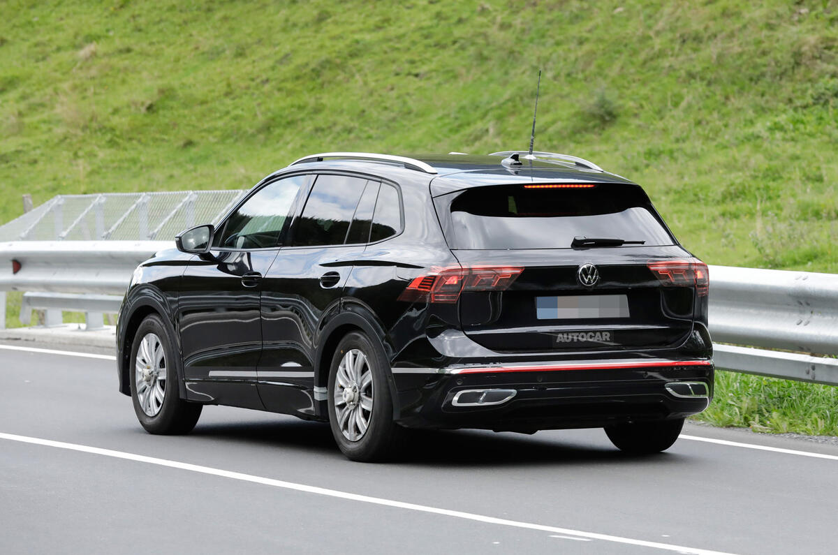 2023 Volkswagen Tiguan rear 2023 Volkswagen Tiguan rear