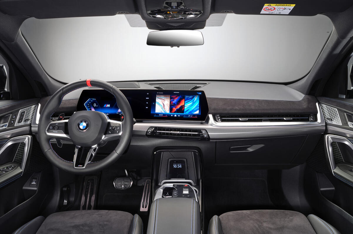 2024 BMW X2 M35i dashboard 2024 BMW X2 M35i dashboard