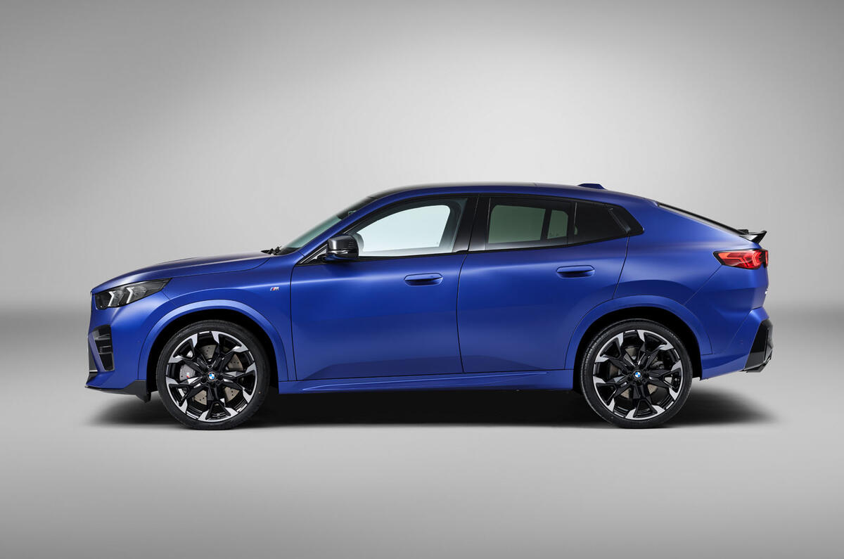 2024 BMW X2 M35i side studio 2024 BMW X2 M35i side studio