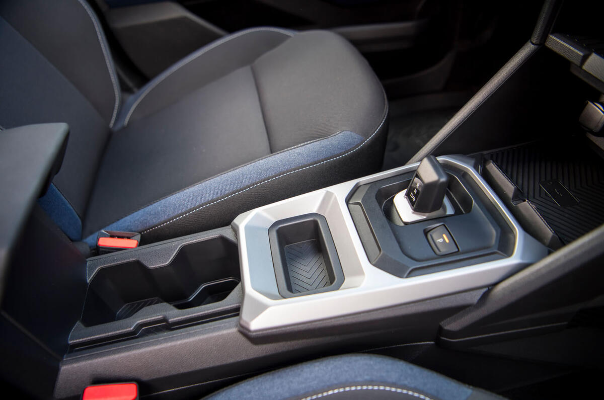 2024 Dacia Duster centre console 2024 Dacia Duster centre console
