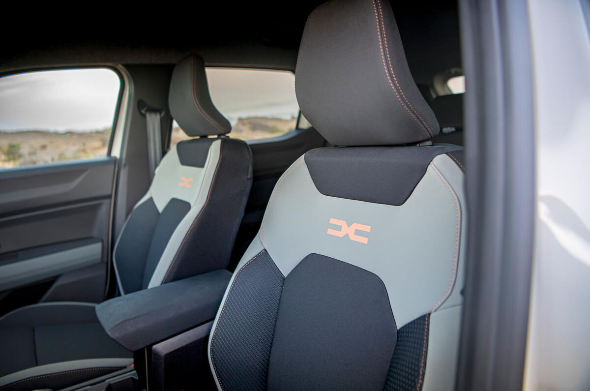 2024 Dacia Duster Extreme front seats 2024 Dacia Duster Extreme front seats