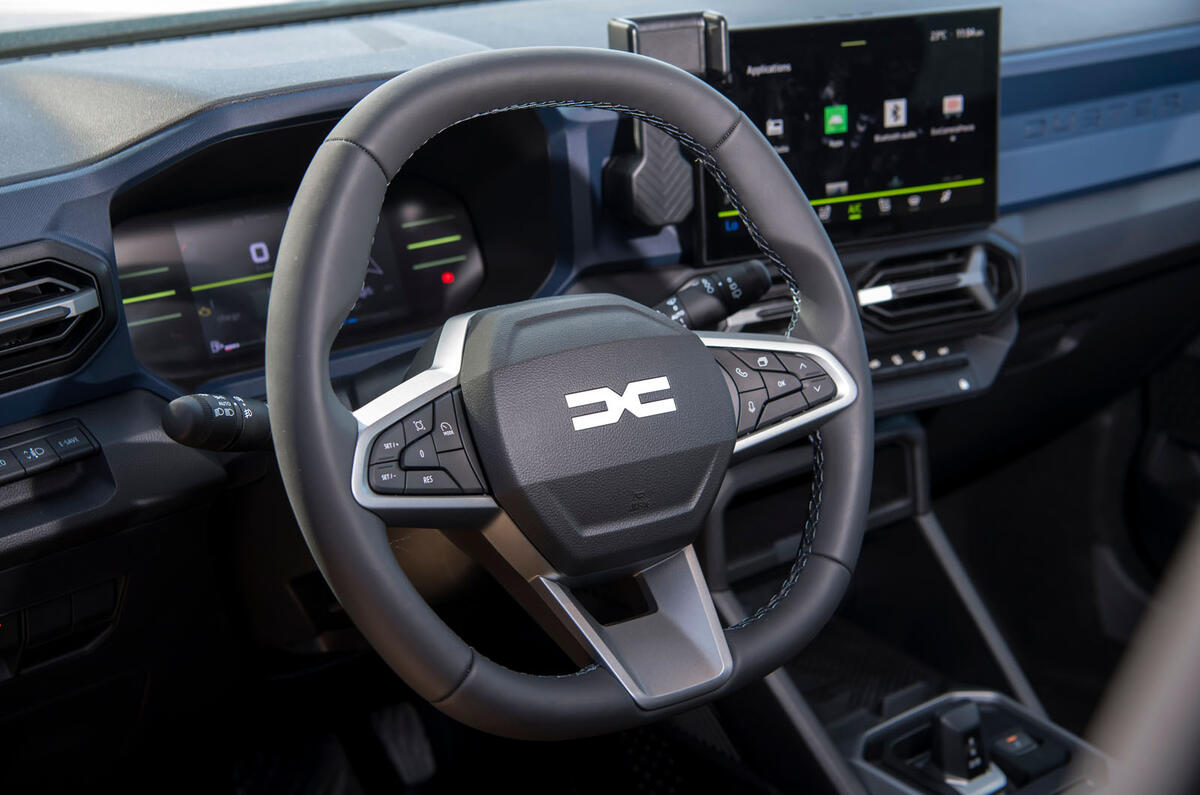 2024 Dacia Duster Journey steering wheel 2024 Dacia Duster Journey steering wheel