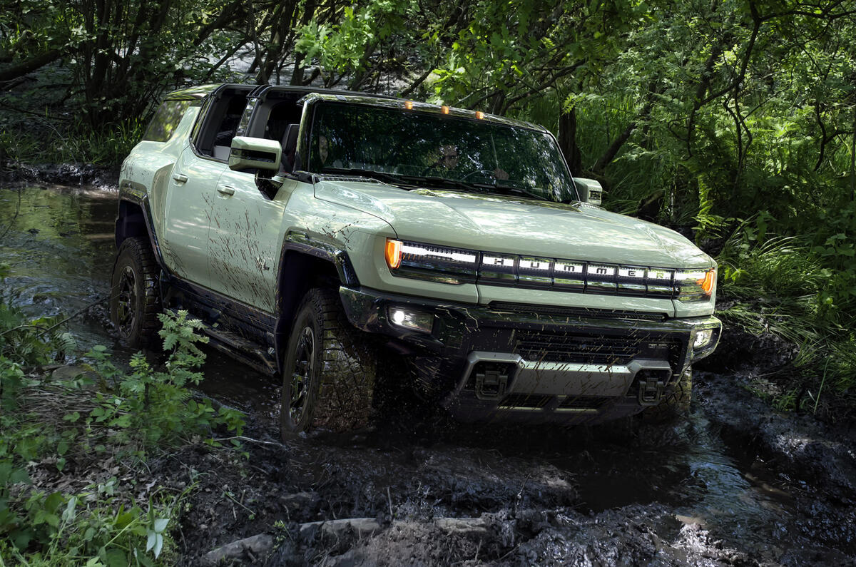 2024 GMC HUMMER EV SUV 014