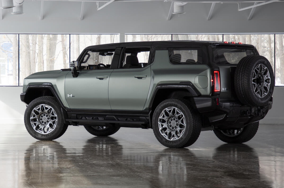 2024 GMC HUMMER EV SUV 019