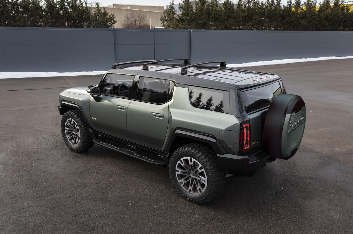 2024 GMC HUMMER EV SUV 028