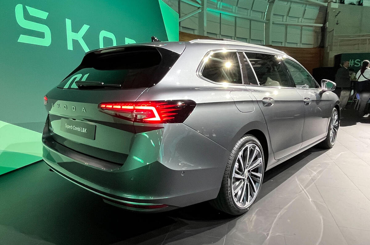 2024 Skoda Superb estate rear quarter 2024 Skoda Superb estate rear quarter
