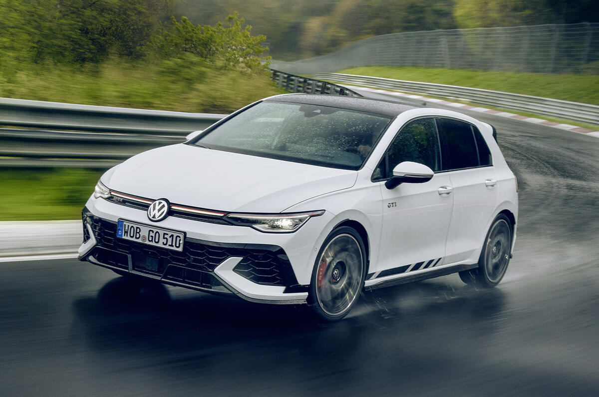 2024 Golf GTI Clubsport lead 2