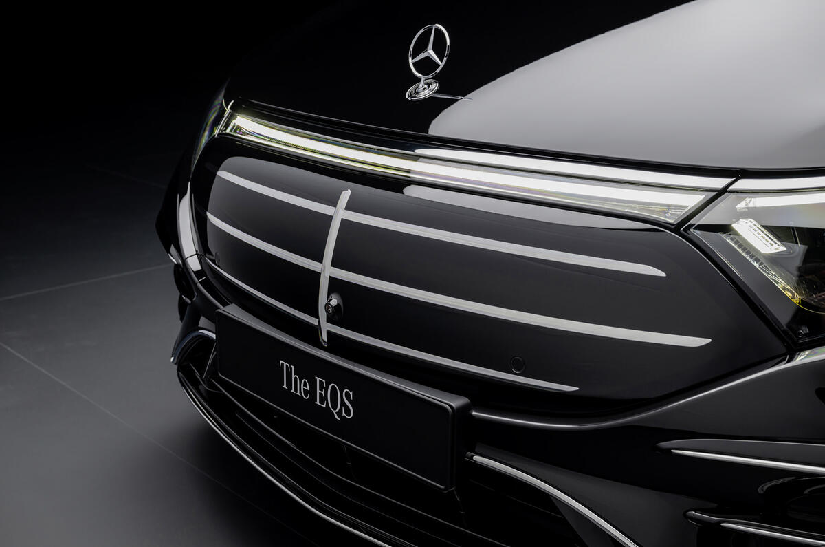 2024 mercedes eqs grille close up