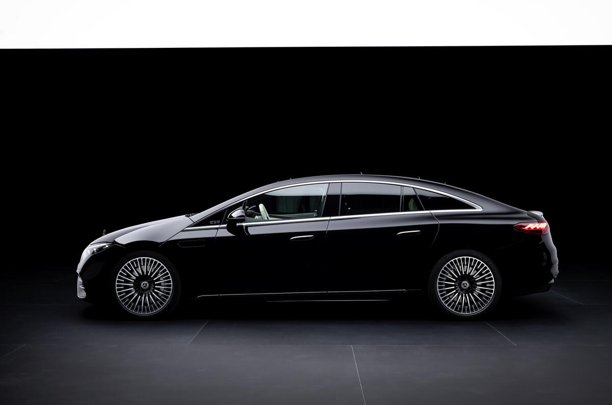 2024 mercedes eqs side profile