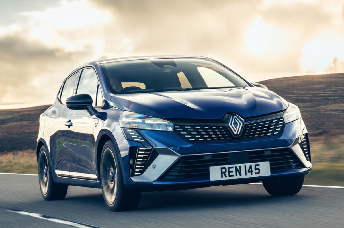 2024 renault clio front lead