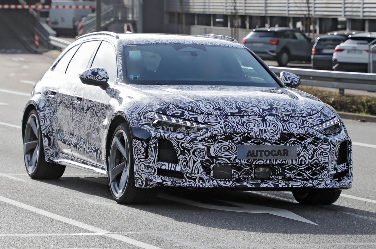 2025 Audi RS5 Avant PHEV prototype 16 2025 Audi RS5 Avant PHEV prototype 16