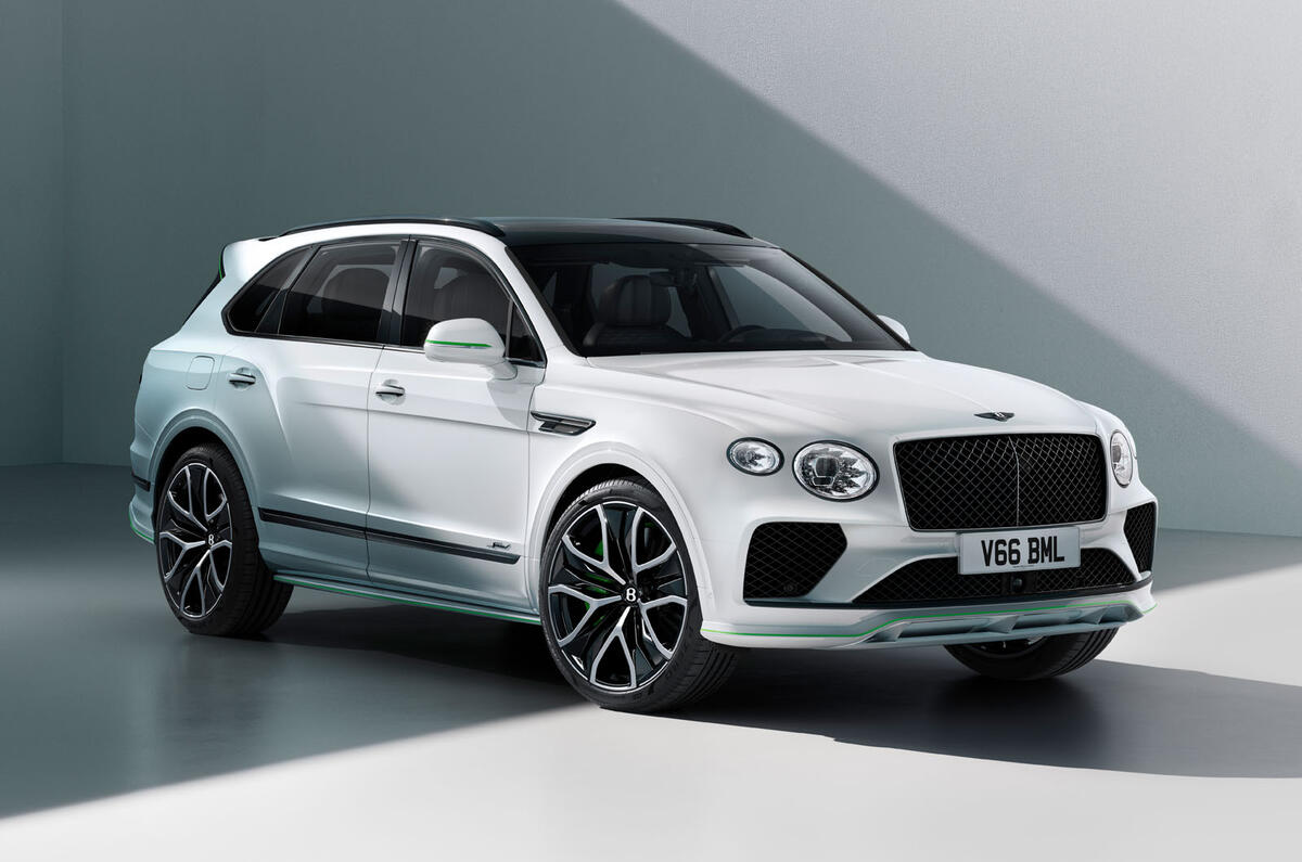 2025 Bentley Bentayga Speed front quarter static