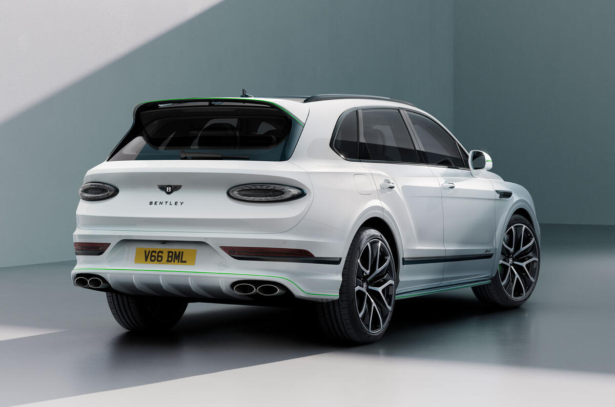 2025 Bentley Bentayga Speed rear quarter static