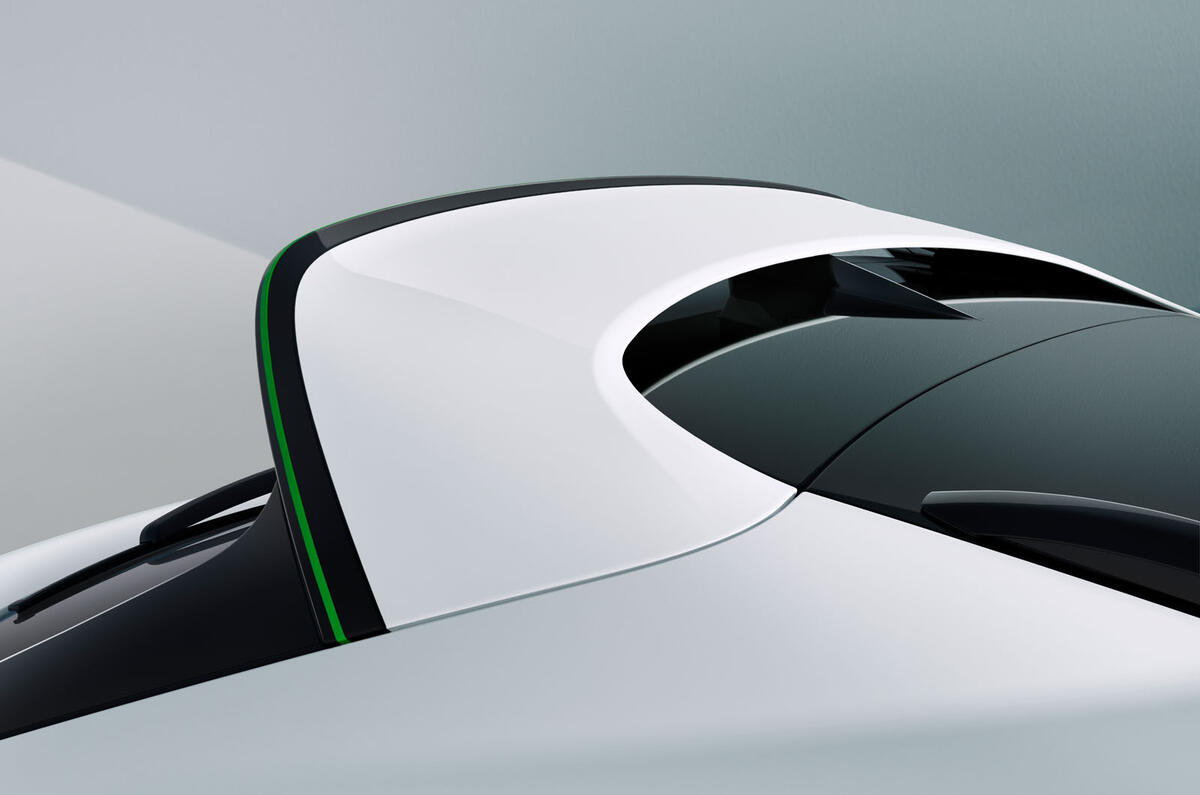 2025 Bentley Bentayga Speed spoiler detail