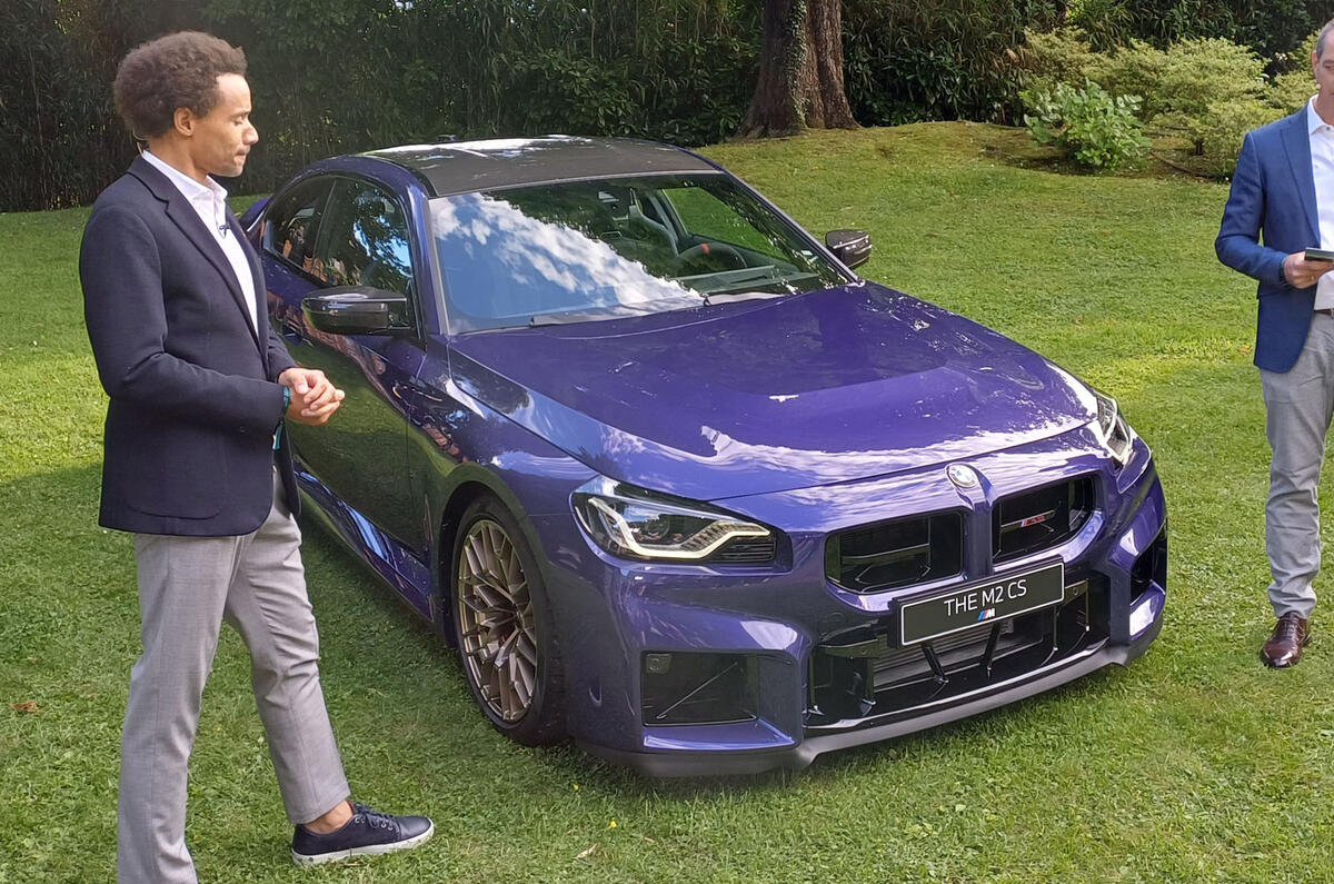 2025 BMW M2 CS front quarter AM