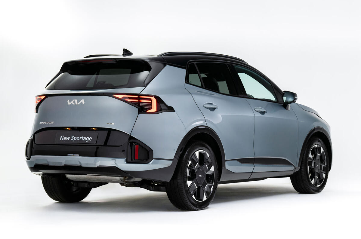 2025 Kia Sportage facelift rear quarter static 2025 Kia Sportage facelift rear quarter static