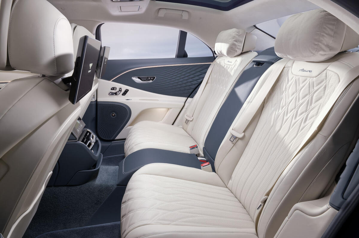 2025 Bentley Flying Spur Azure   rear seats 2025 Bentley Flying Spur Azure   rear seats