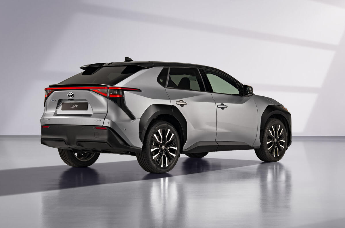 2025 bZ4X AWD main 2 2025 bZ4X AWD main 2