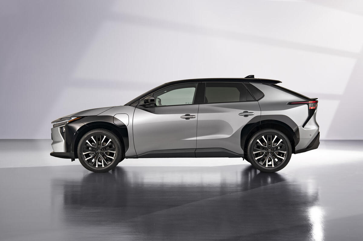 2025 bZ4X AWD main 5 2025 bZ4X AWD main 5