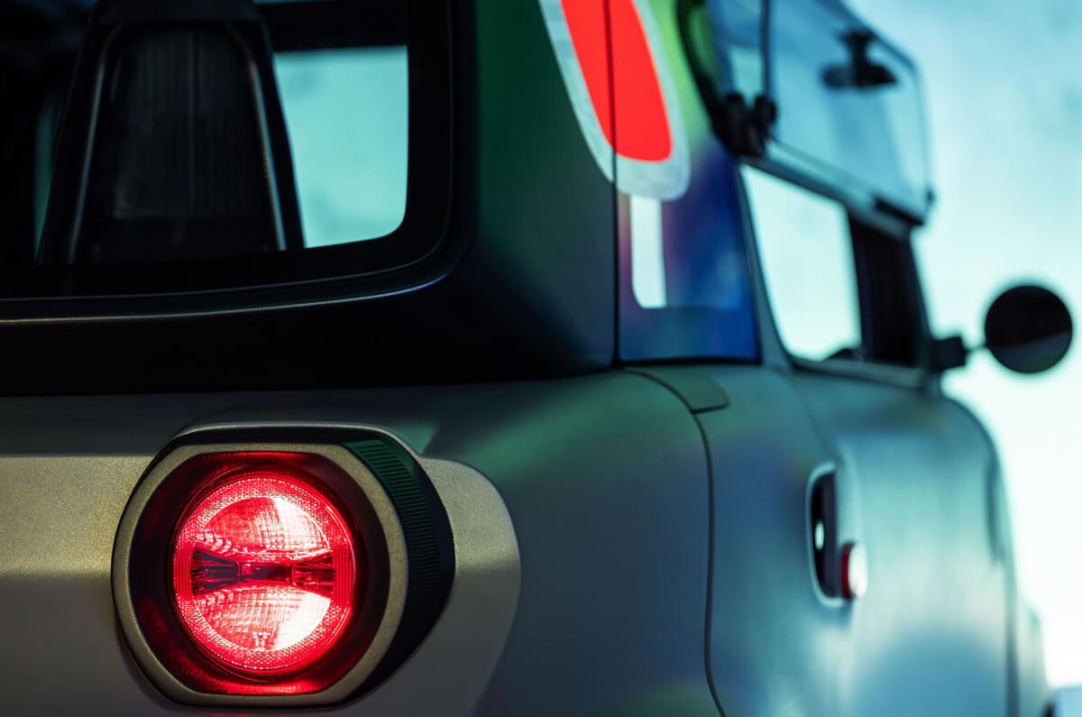 2025 Citroen Ami   brakelight 2025 Citroen Ami   brakelight